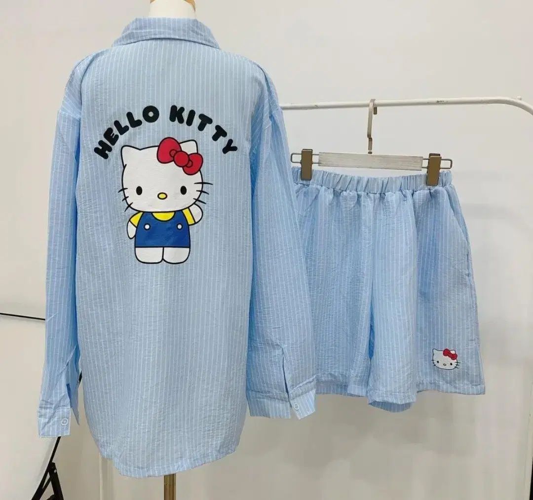 ツーピースキティシャツ