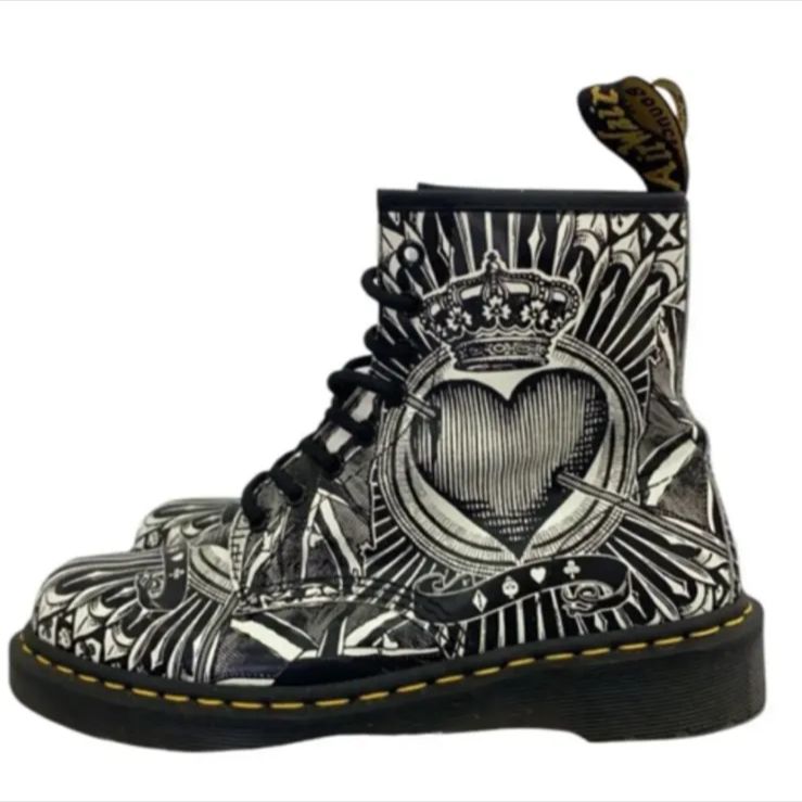 ❤️美品❤️ドクターマーチン トランプ柄 ドクターマーチン DR.MARTENS Playing Card Printed 8ホール ブーツ