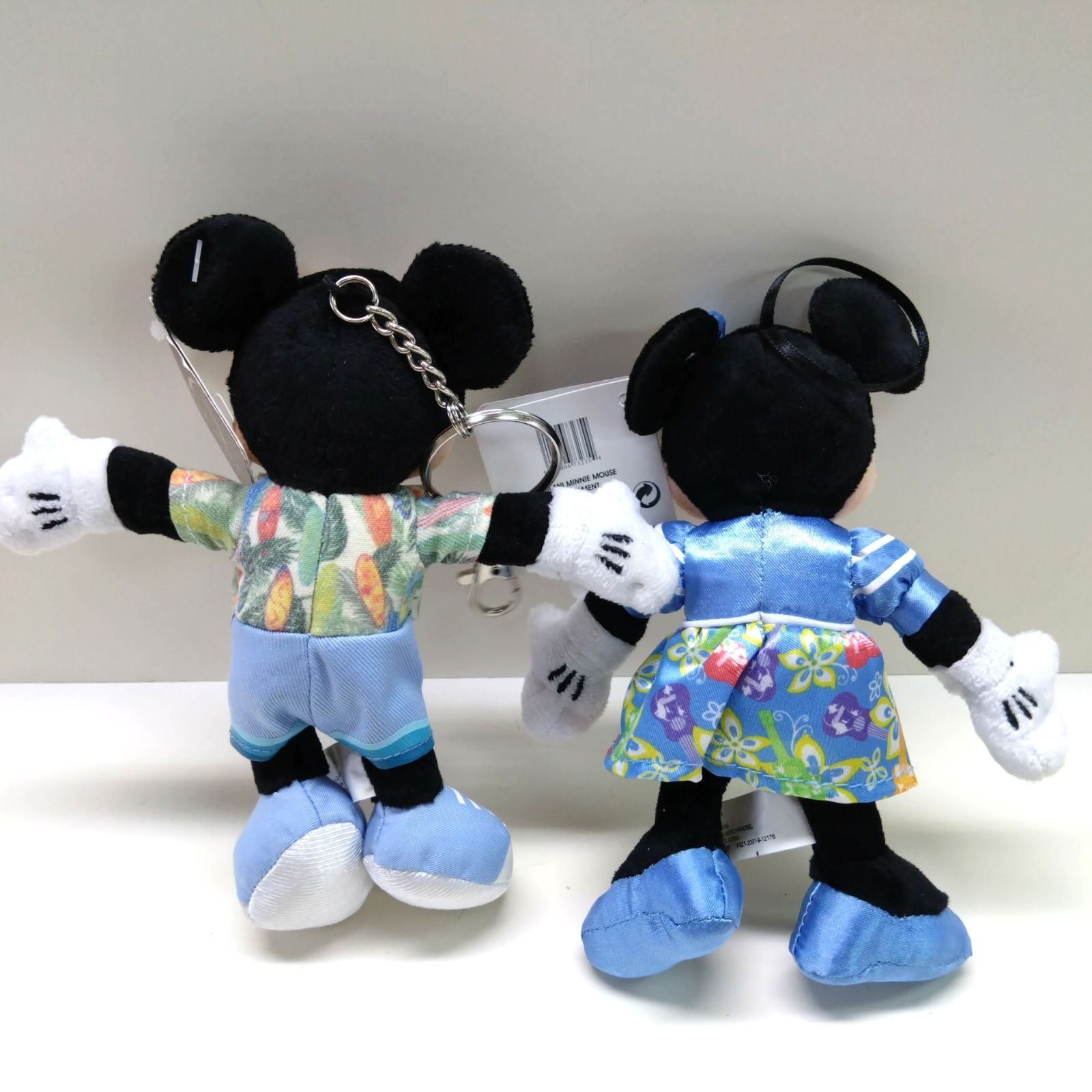 AULANIディズニー ミッキー ミニー ぬいぐるみキーホルダー 52427 AULANI アウラニ ディズニー ミッキー ミニー キーホルダー