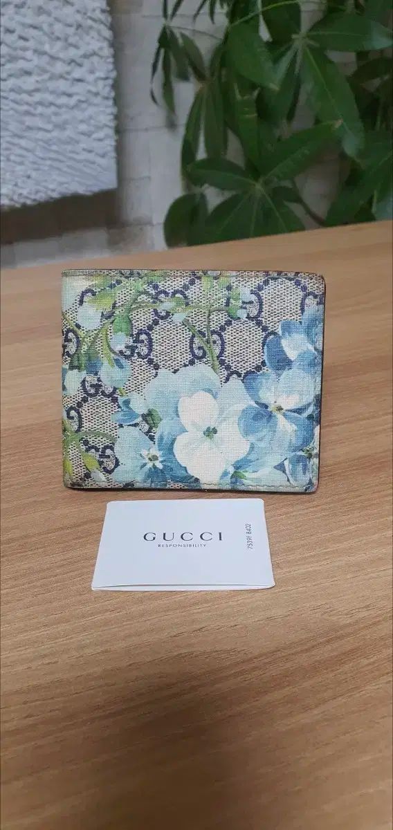 GUCCI グッチ ブルーム 二つ折り財布 財布 A レベル 感情 O