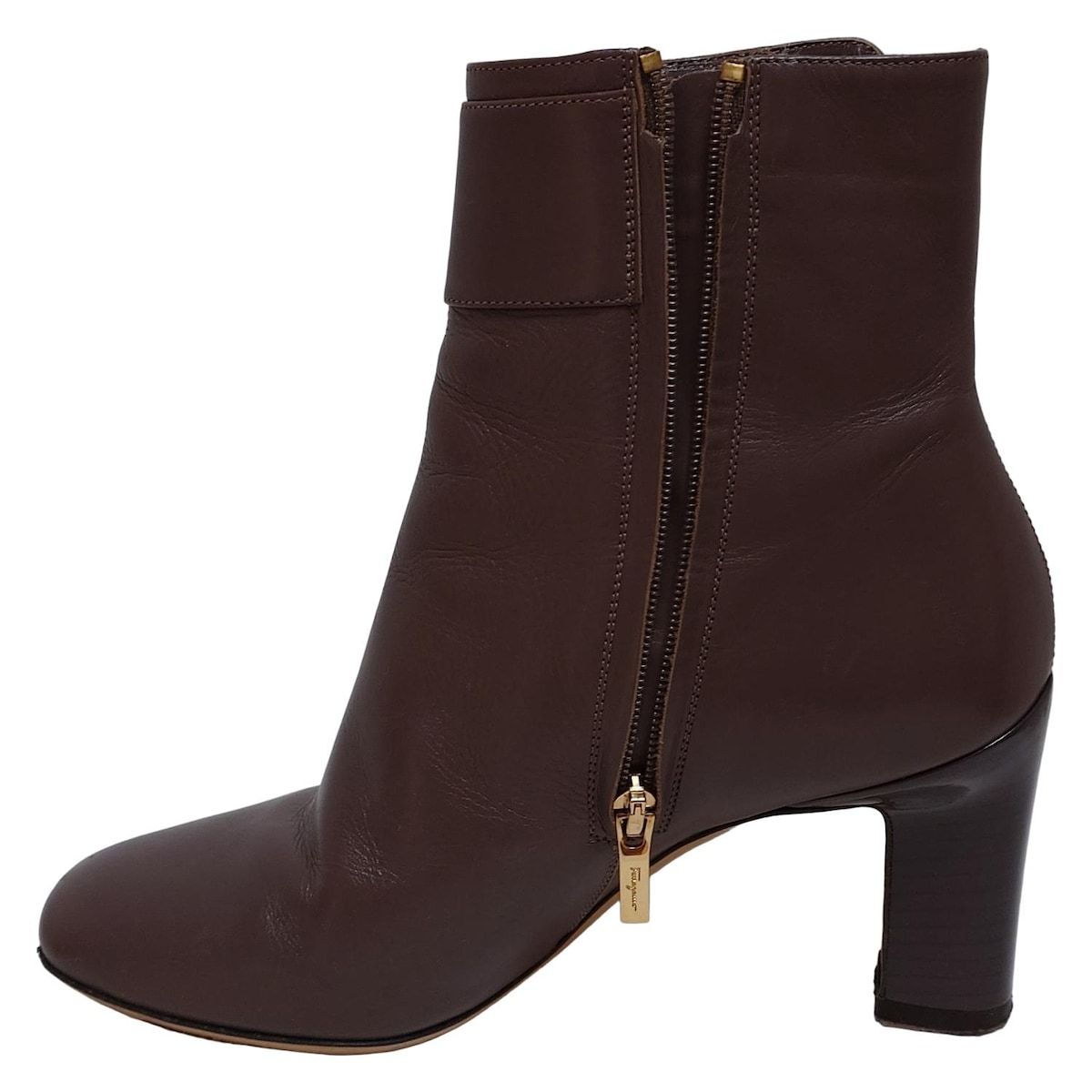 サルバトーレフェラガモ ショートブーツ