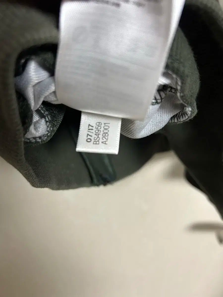 販売