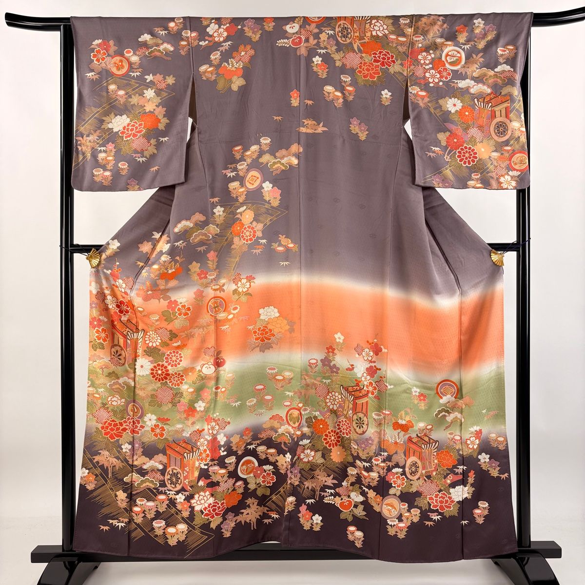 訪問着 身丈157cm 裄丈63.5cm S 袷 御所車 松竹梅 金彩 ぼかし ピンクベージュ 正絹 秀品