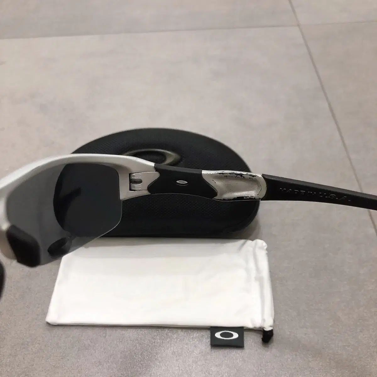 オークリー 対空砲火