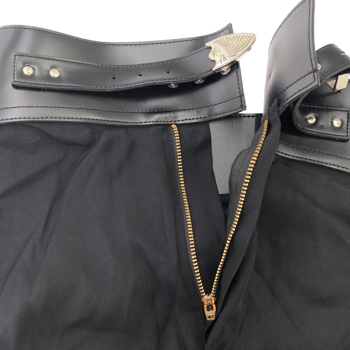 TOGA PULLA トーガ プルラ 20AW バックルベルト付きスカート