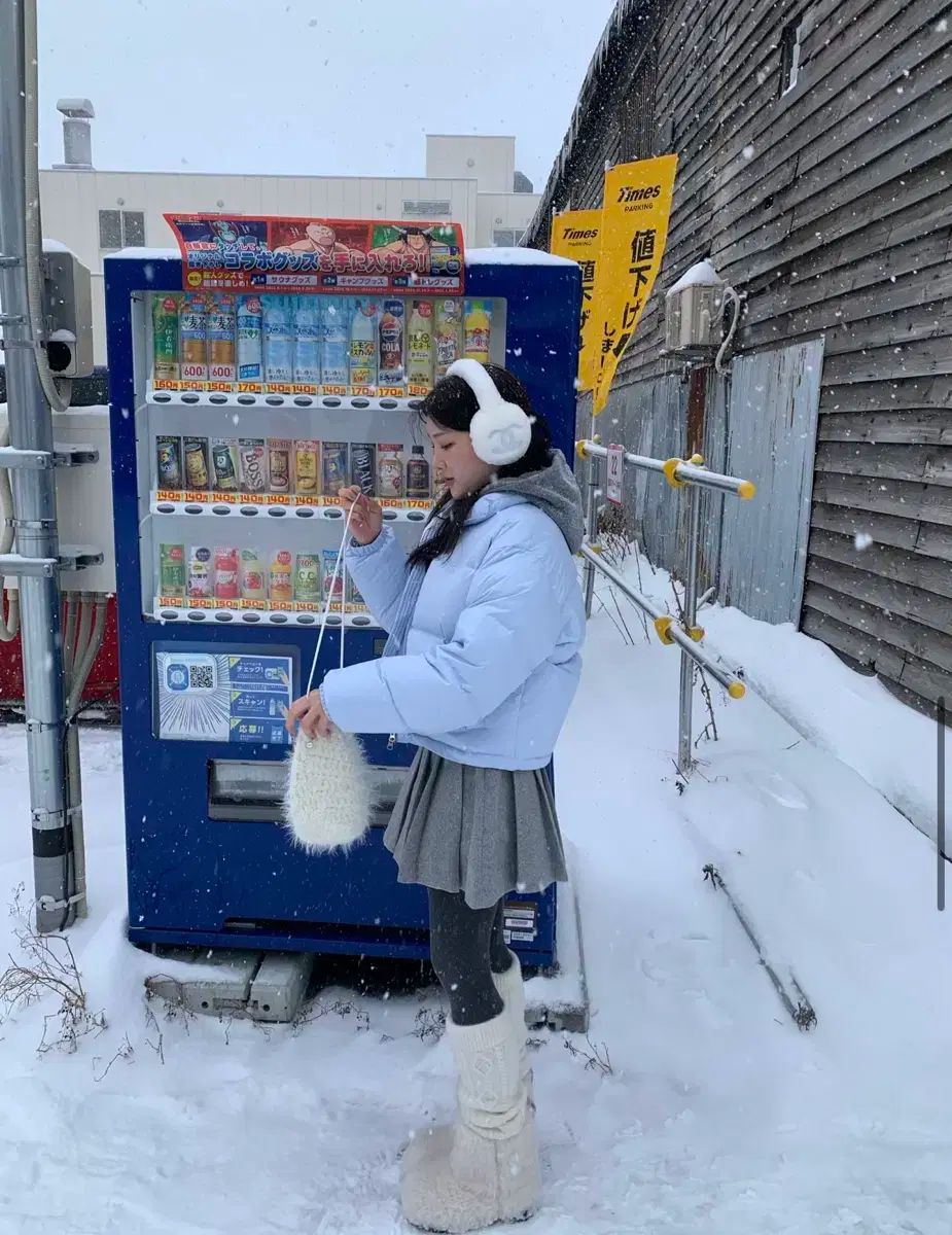 Le bungd x オンドミン コラボ メル ファー クロスバッグ