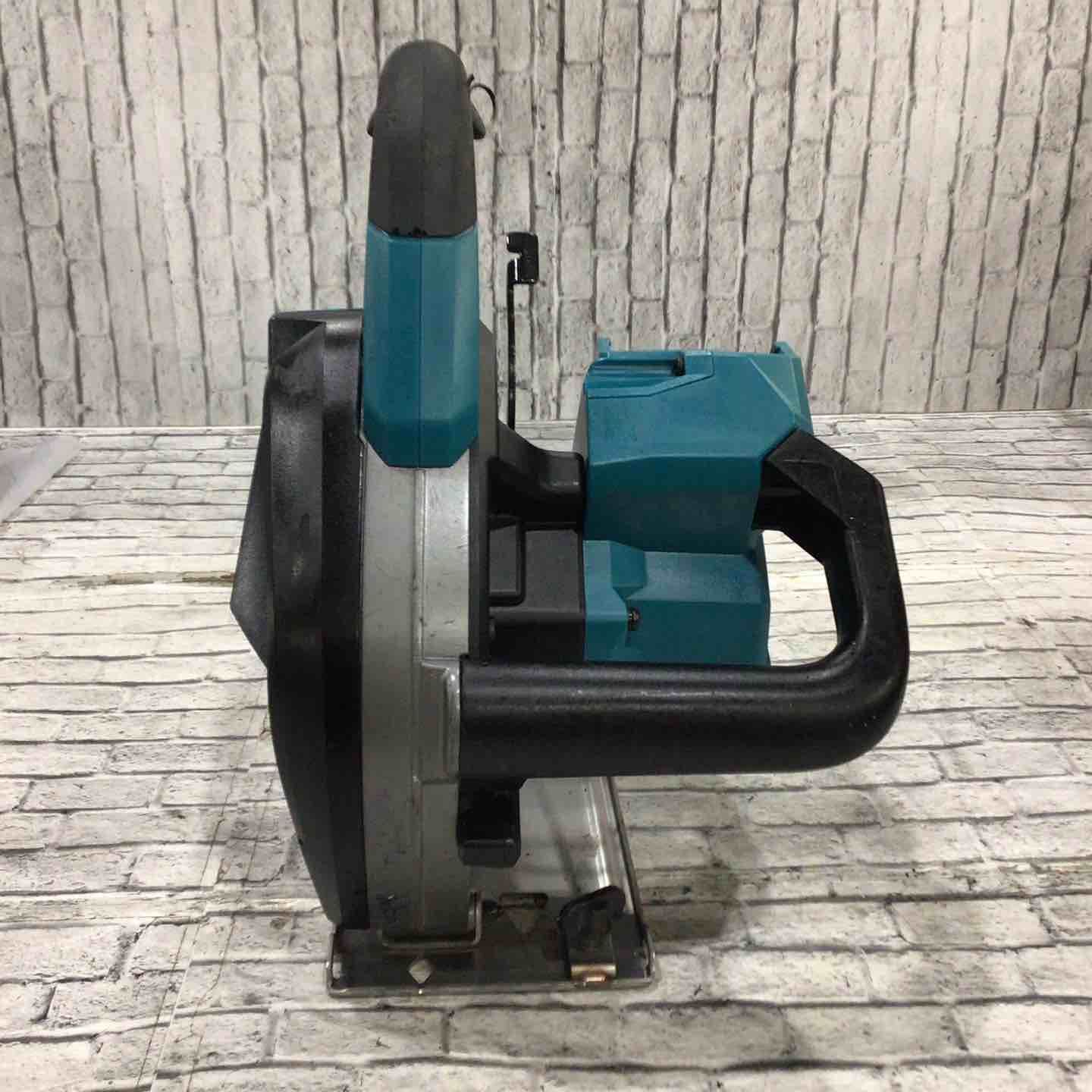 ターゲット マキタ makita コードレスチップソーカッター CS001GZ 川口店