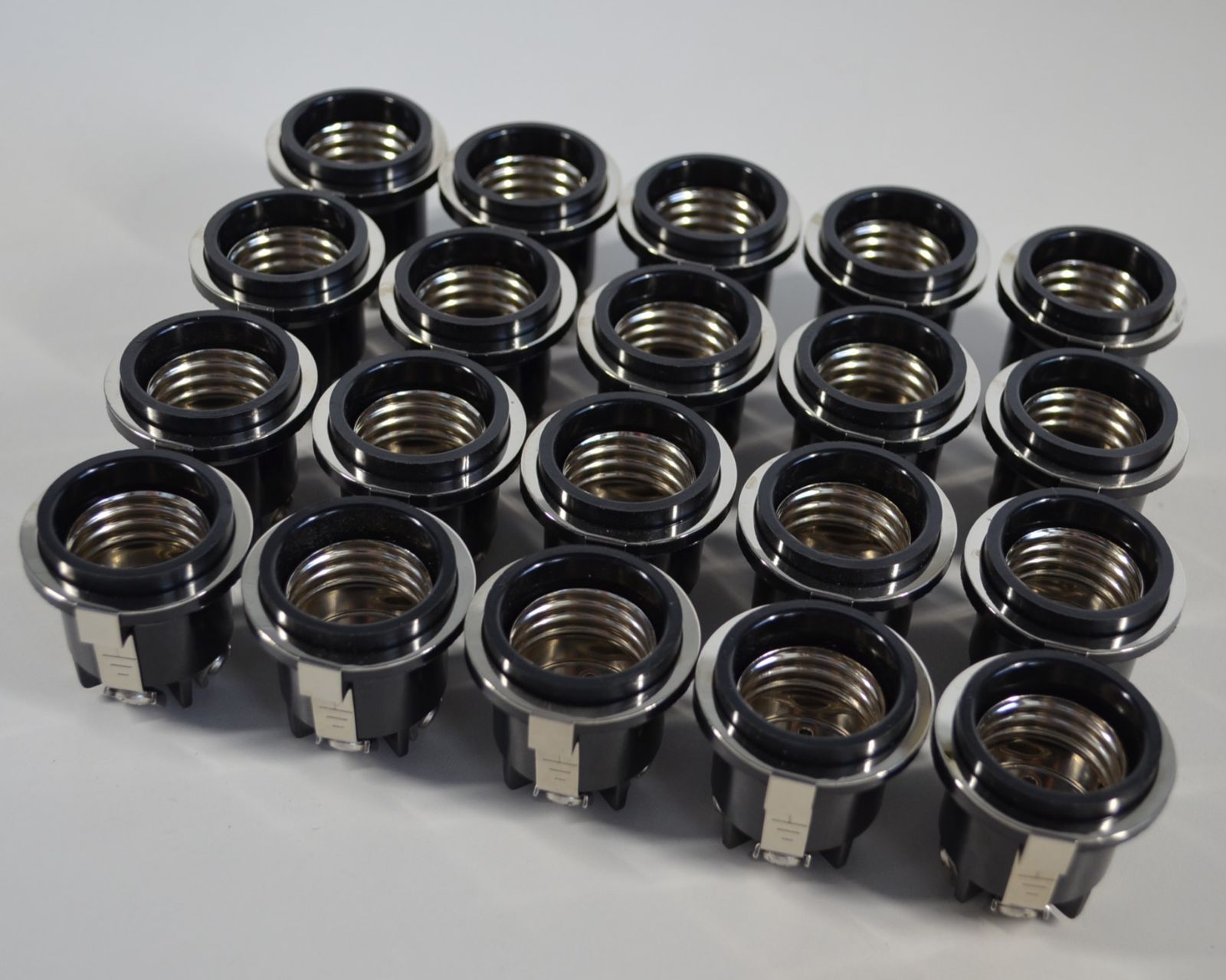 [IM] 未使用  ソケット　電球用ソケット　MORIDENKI　6A 250V E26口金　20個セット