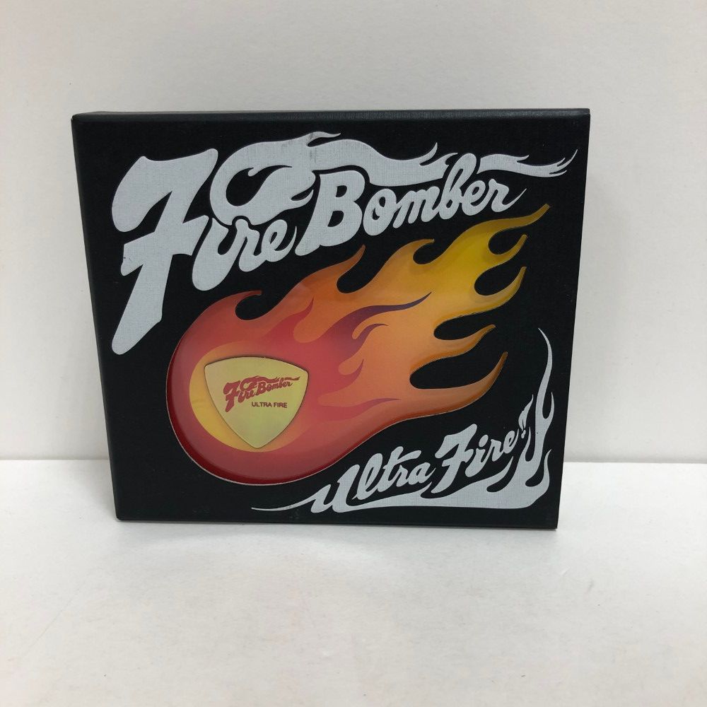 07w9679 マクロス7 Fire Bomber / ULTRA FIRE!! Best Album 限定版