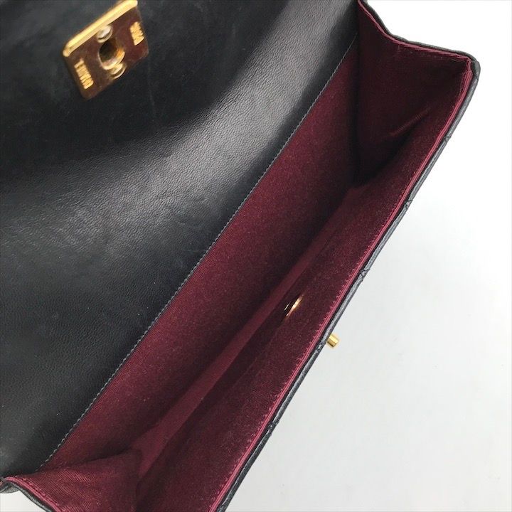 良品 CHANEL シャネル ココマーク ターンロック ラムスキン