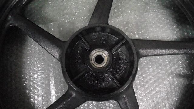 YBR125 LBPPCJLH7B0003xxx の リアホイール タイヤ 1758681967