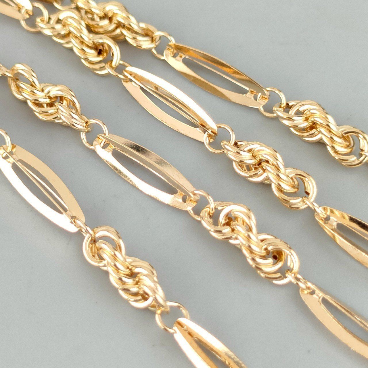 刻印750ネックレス 金の750とは？刻印や偽物の見分け方、買取価格の計算方法