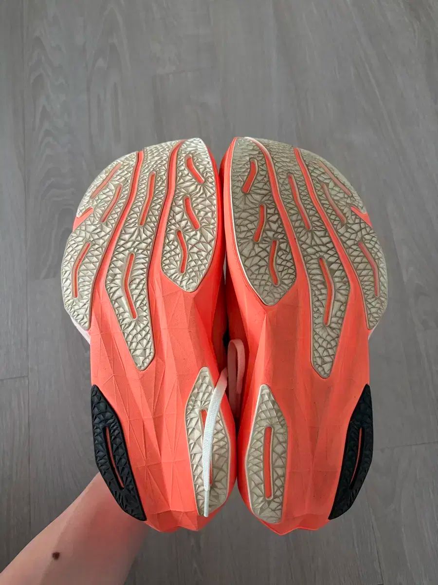 New Balance ニューバランス フューエルセル レベル v4 280 サイズ OLIVEOS_COM_TR