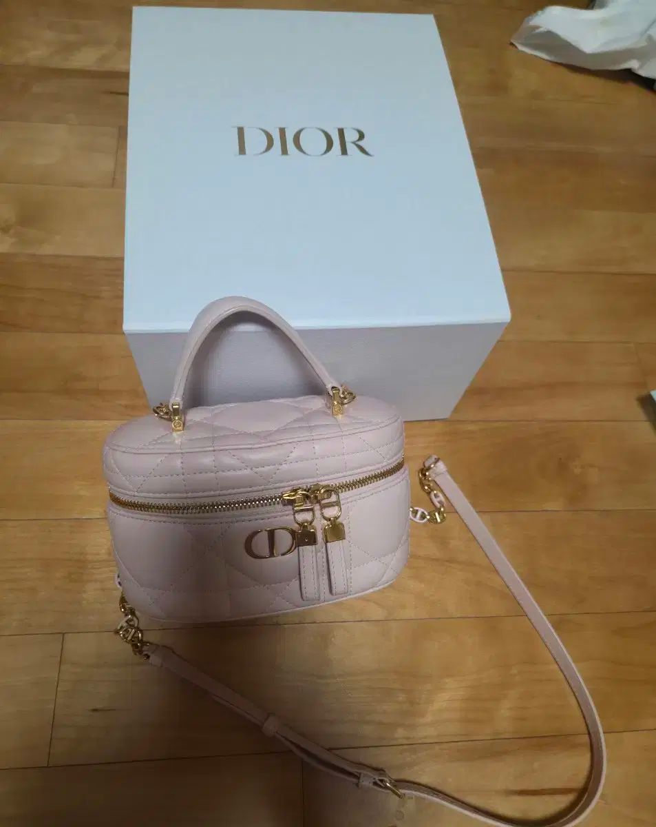 Dior ディオール ミニバッグ 薄ピンク
