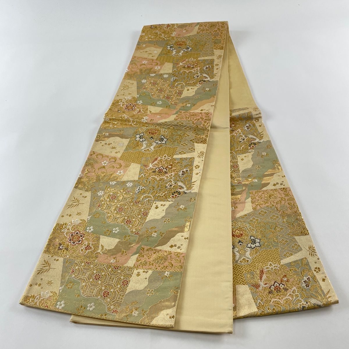 袋帯 秀品 関西仕立て 色紙 花鳥 金糸 箔 金色 六通 正絹 【中古