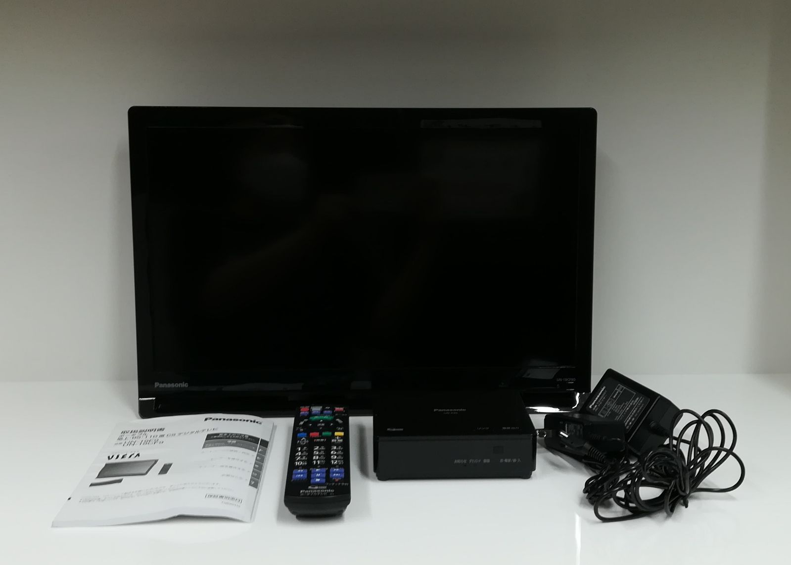 Panasonic プライベート・ビエラ VIERA ポータブルテレビ 2019年製 B-CAS:赤 中古品 1998 - メルカリ