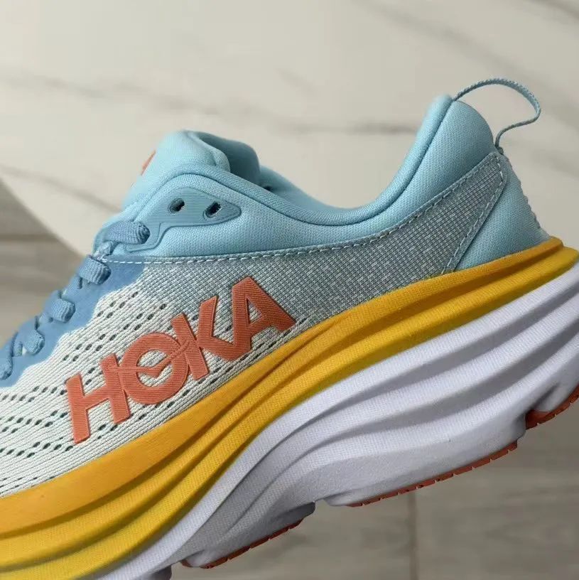 ホカオネオネ ボンダイ 8 HOKA ONE ONE BONDI 8  ZZ5556