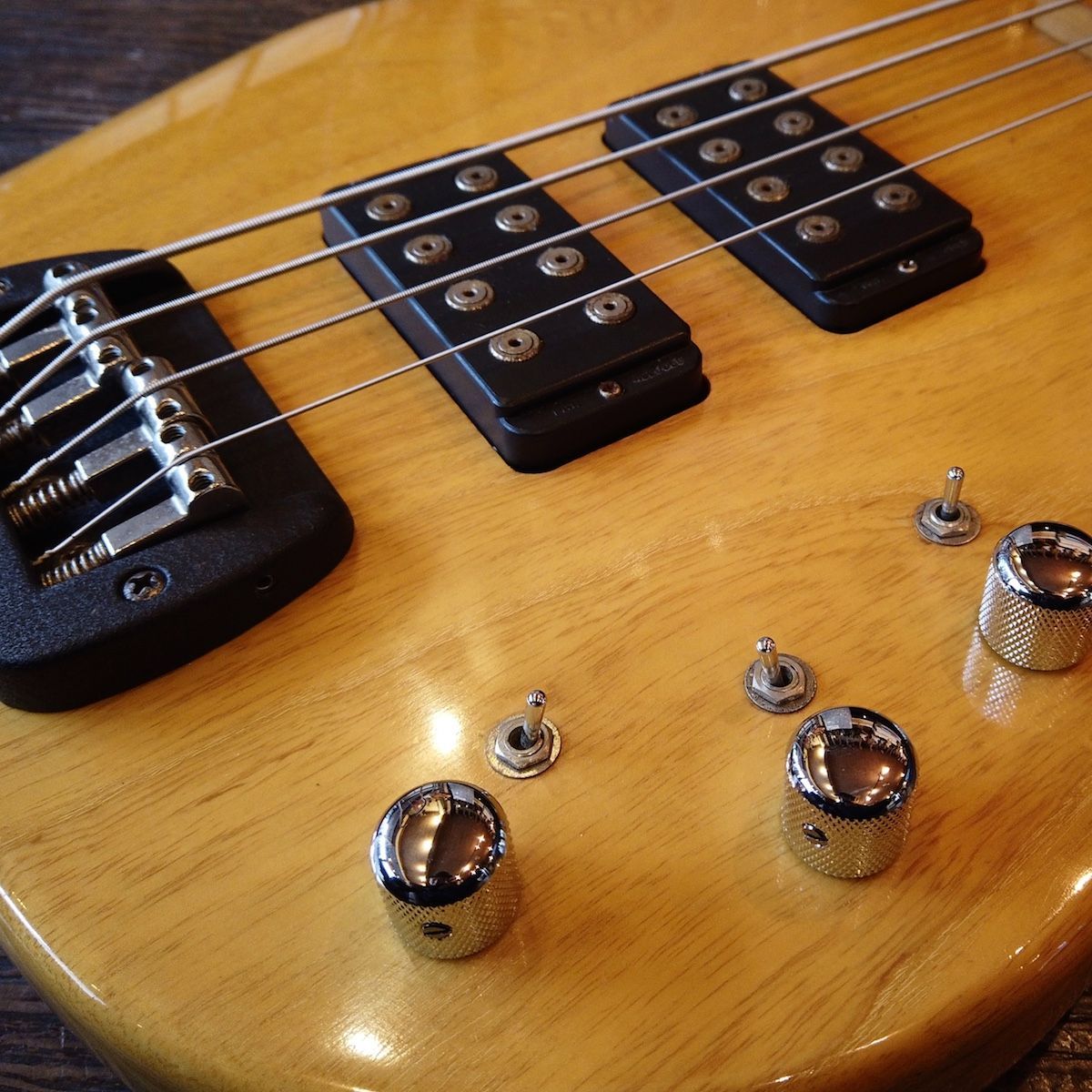 G&L USA L-2000 初期モデル エレキベース ジーアンドエル