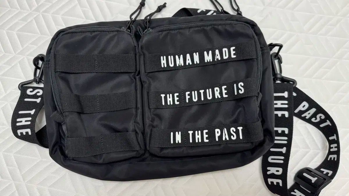 HUMAN MADE(ヒューマンメイド) ミリタリー メッセンジャーバッグ