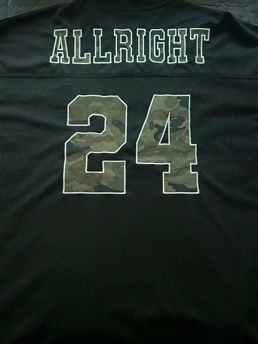 圧倒的な自由 Bone-To-Win