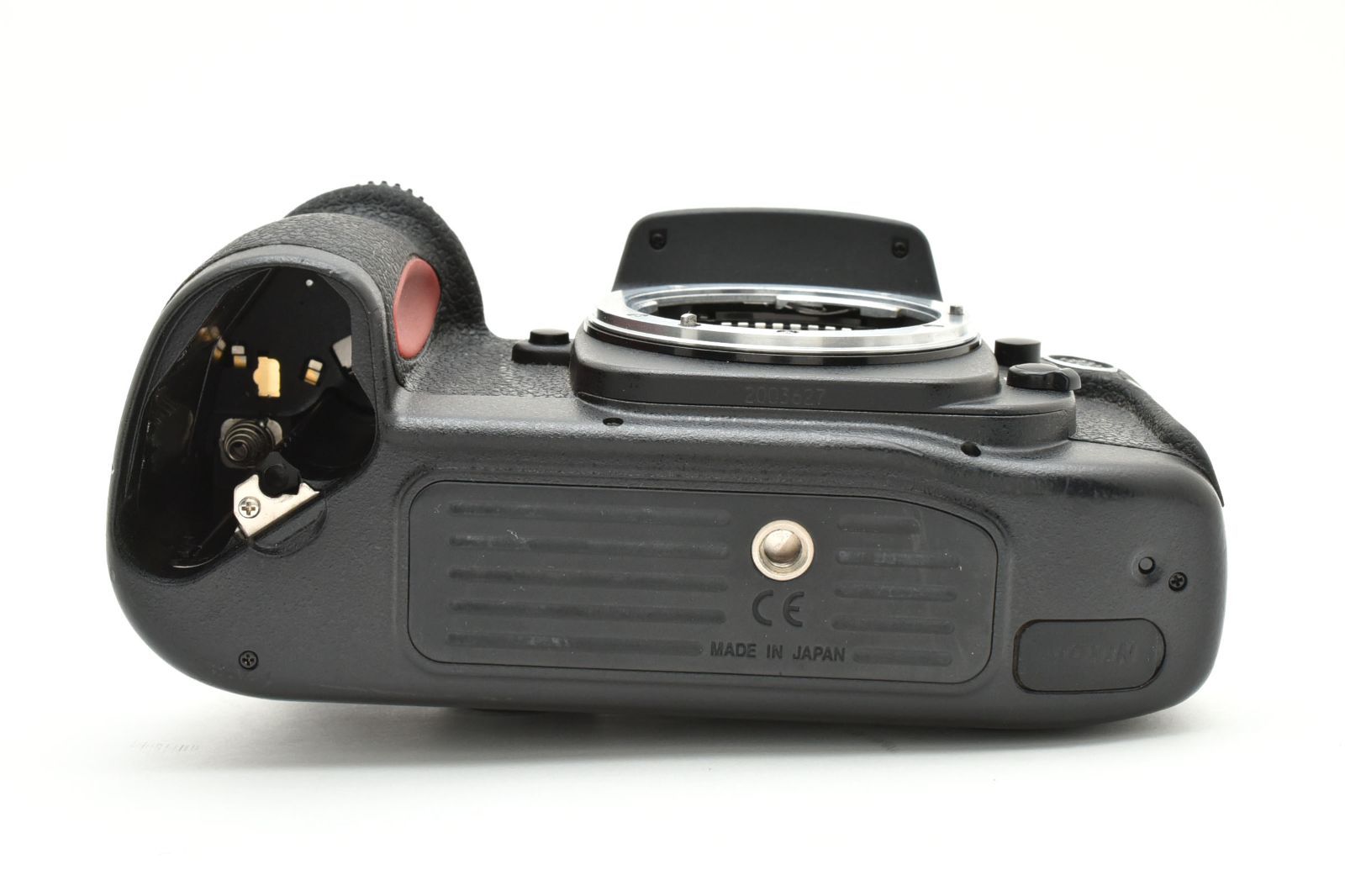 NIKON F100 フィルムカメラ　ジャンク品！ 2025年最新】nikon f100 ジャンクの人気アイテム - メルカリ