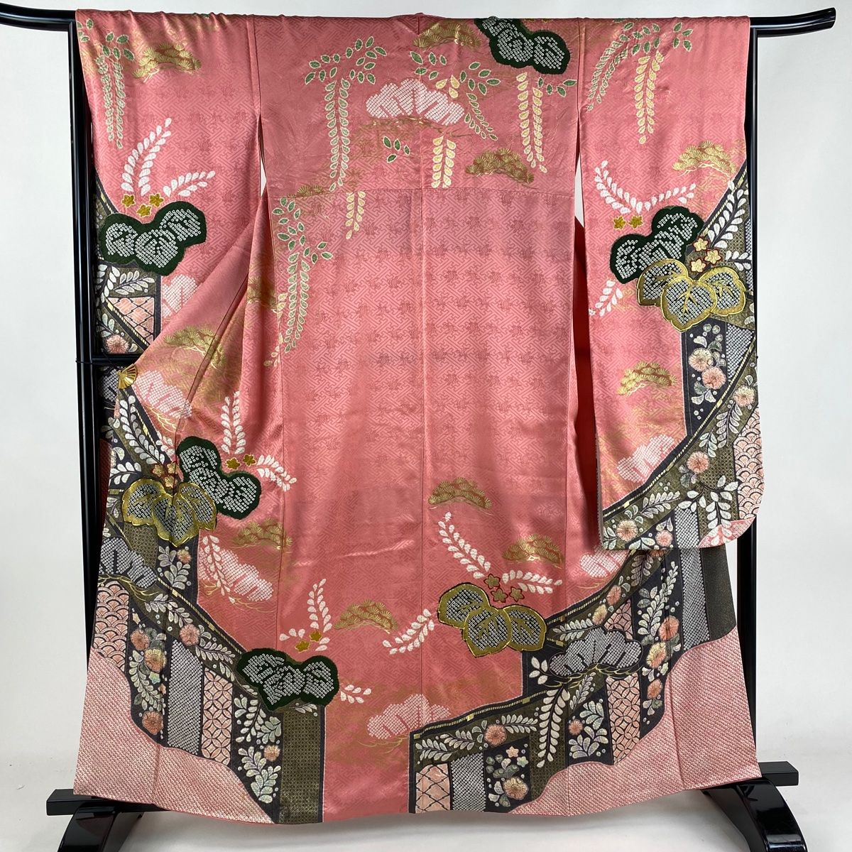 振袖 身丈161.5cm 裄丈66.5cm M 袷 桐 松 金糸 絞り ピンク 正絹