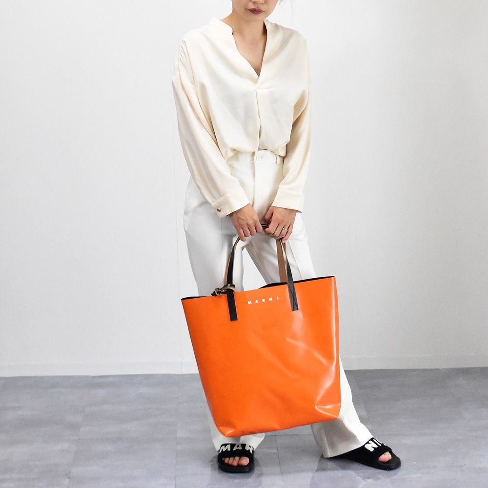 未使用　イタリア製　マルニ　MAR N I 高級　黒　M サイズ　保管袋付 楽天市場】MARNI マルニ ショルダーバッグ PRISMA LARGE