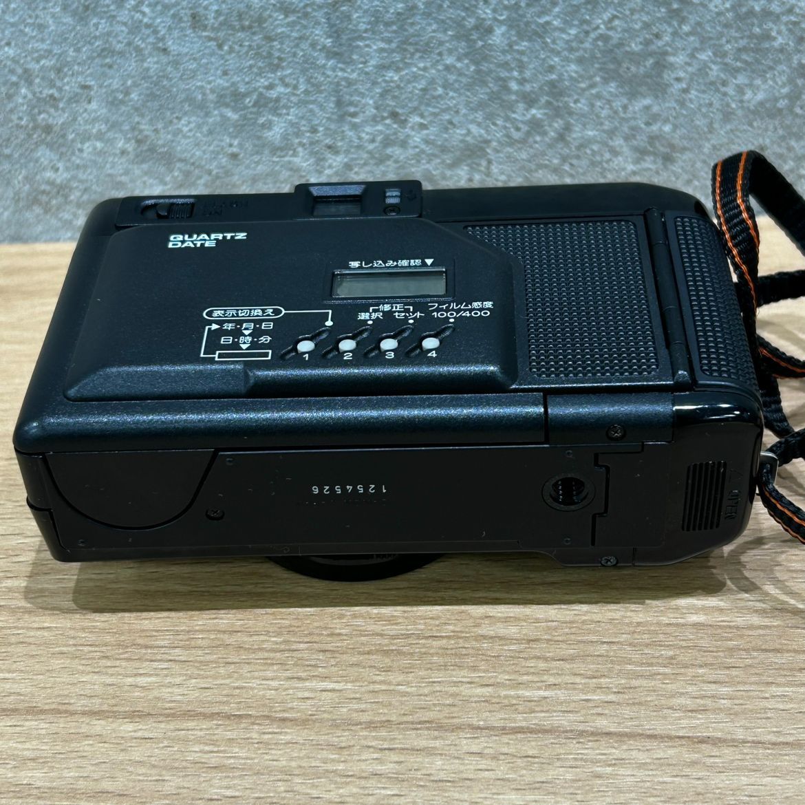 F2.8 コンパクトフィルムカメラ