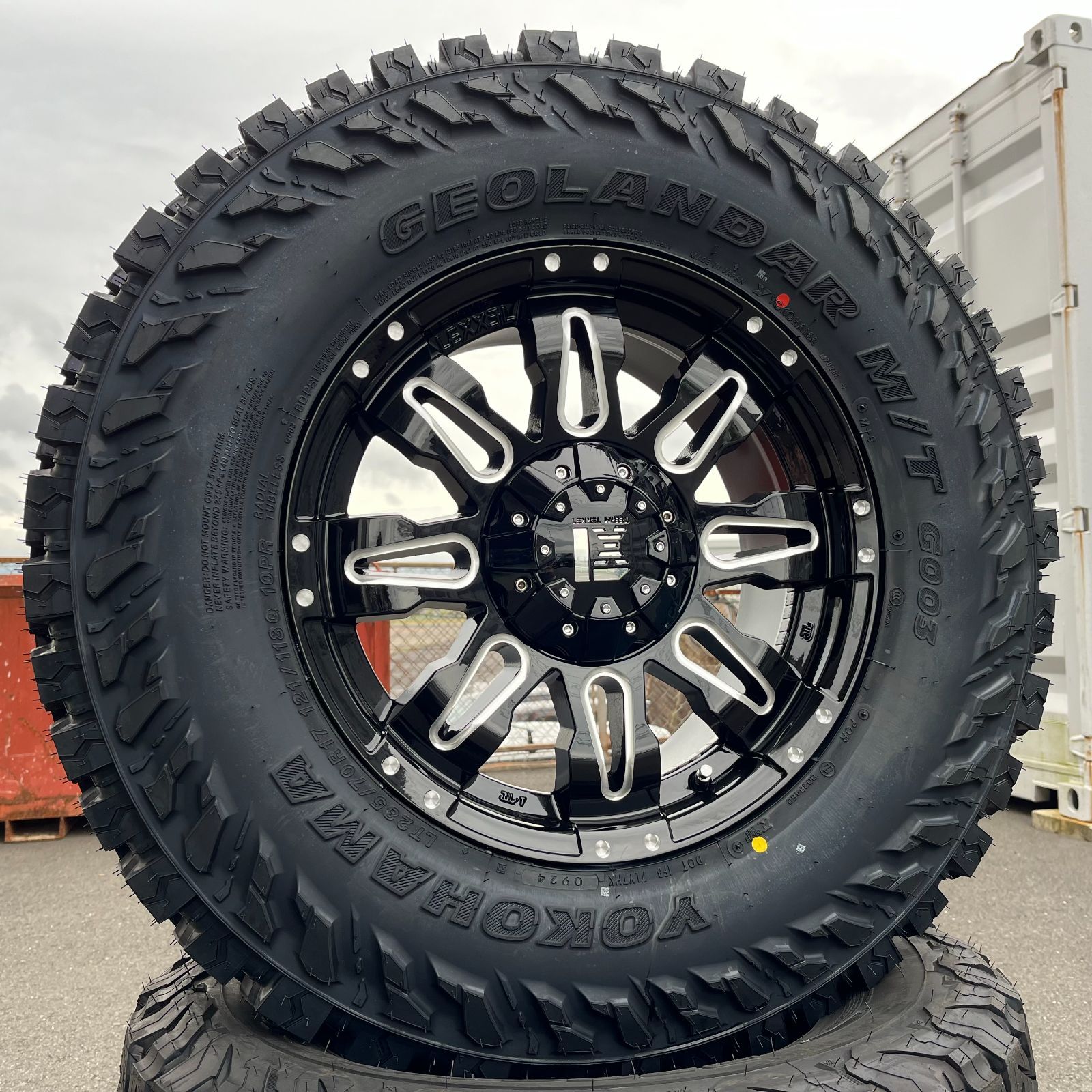 4本セット プラド 150系 120系 ハイラックス GUN125 ハイラックスサーフ 210系 タイヤホイール 17インチ Balano YOKOHAMA ジオランダー MT 265|65R17 265|70R17