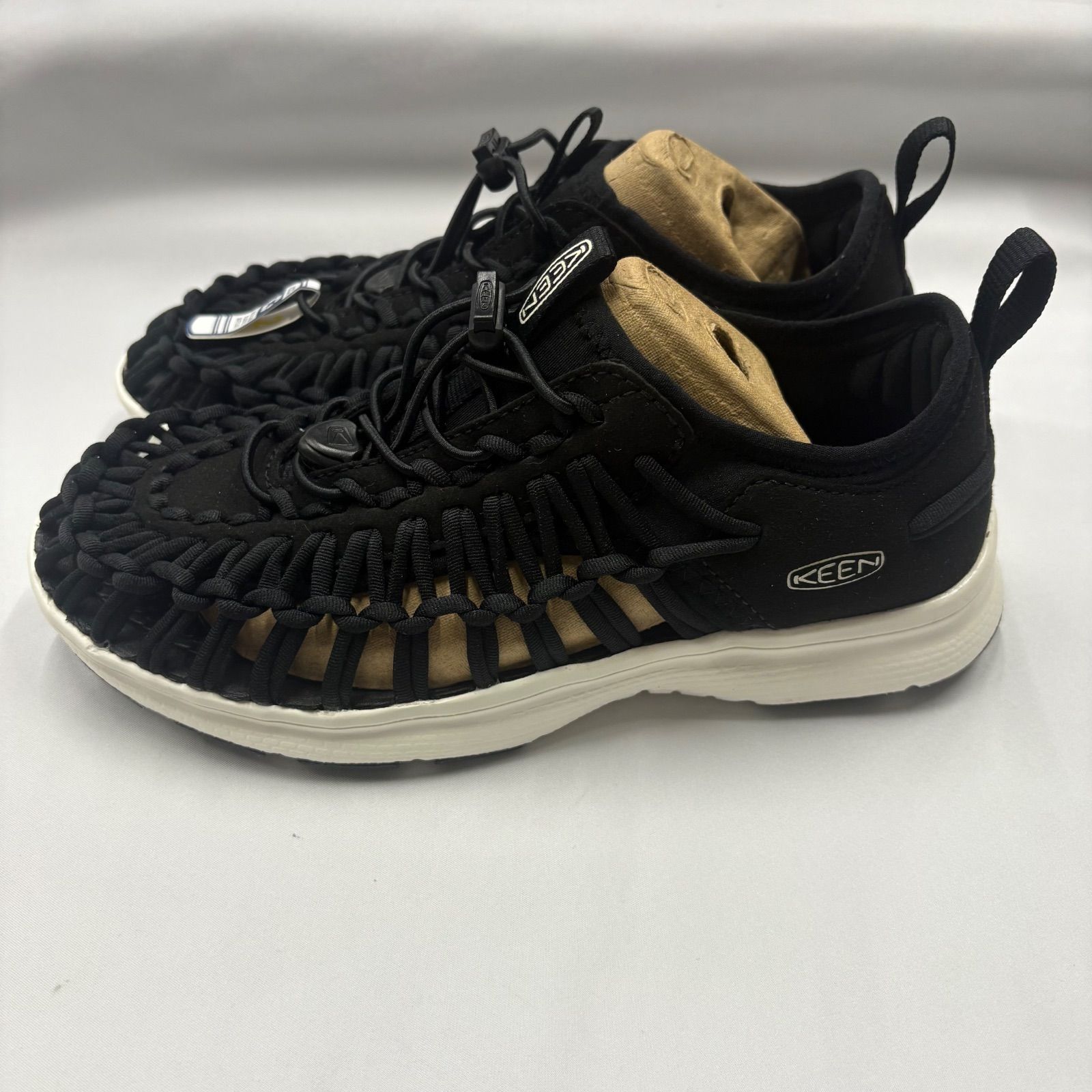 KEEN キーン ユニーク 値下げしました keen 25.5 keen キーン ユニーク