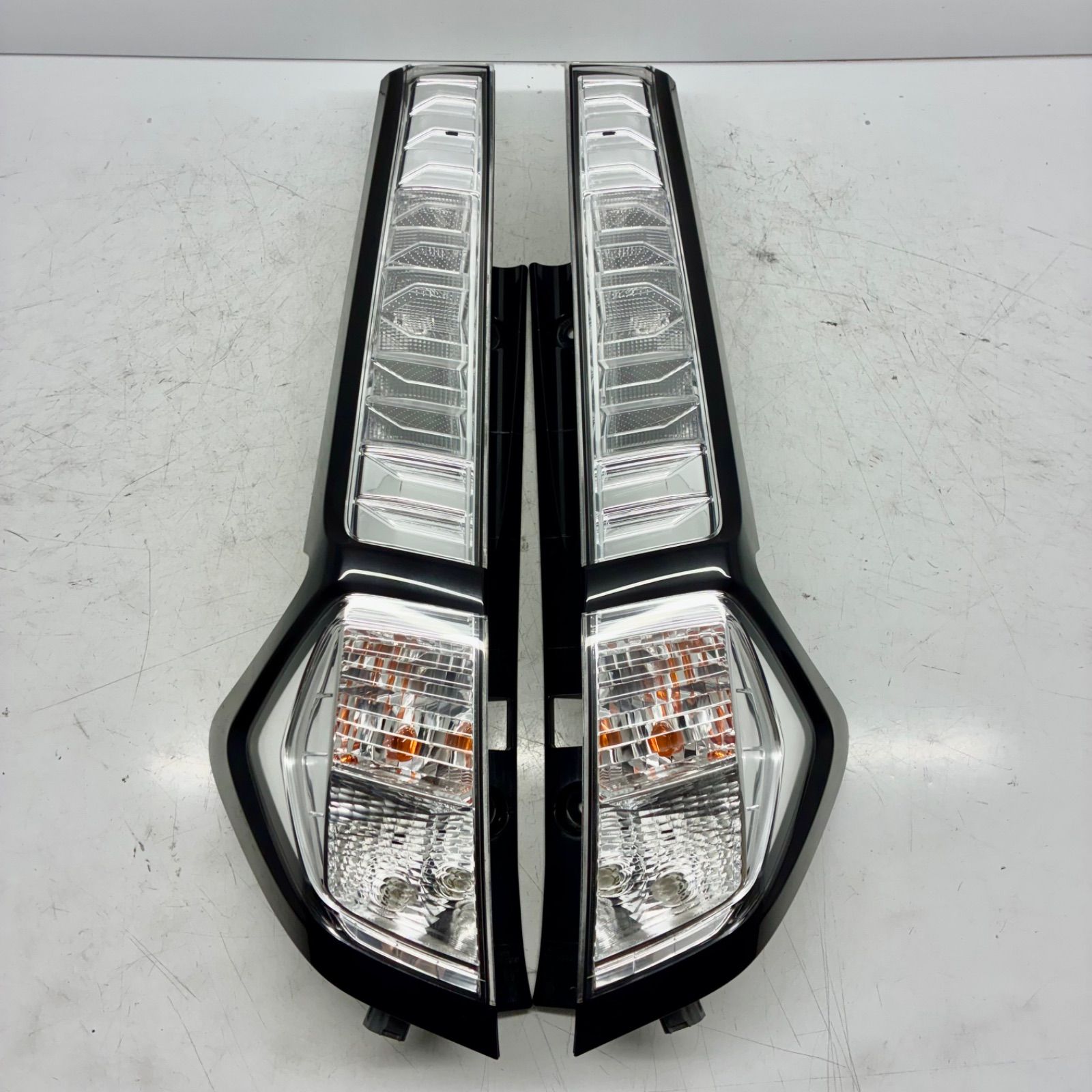 コーティング済 トヨタ M900A M910A タンク ルーミー トール テールライト ランプ レンズ 左右セット LR KOITO 220-69046 P71561