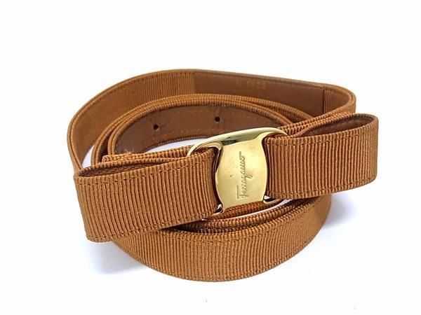美品　ferragamo　フェラガモ　ヴァラ　リボン　ベルト　ゴールド金具