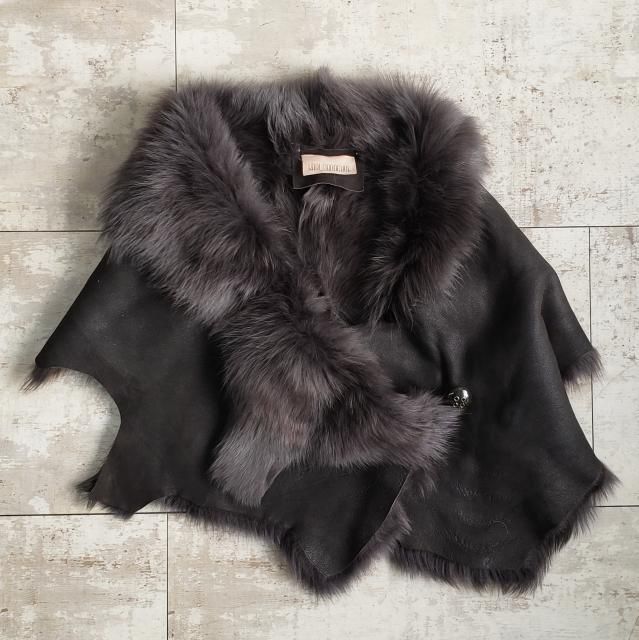 カールドノヒュー ☆ ムートン ファー ショール ストール 羊革