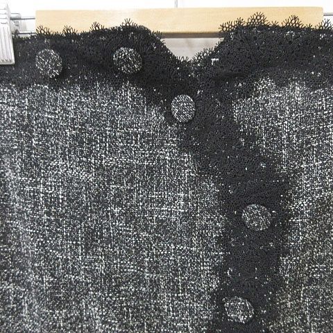 ブラック