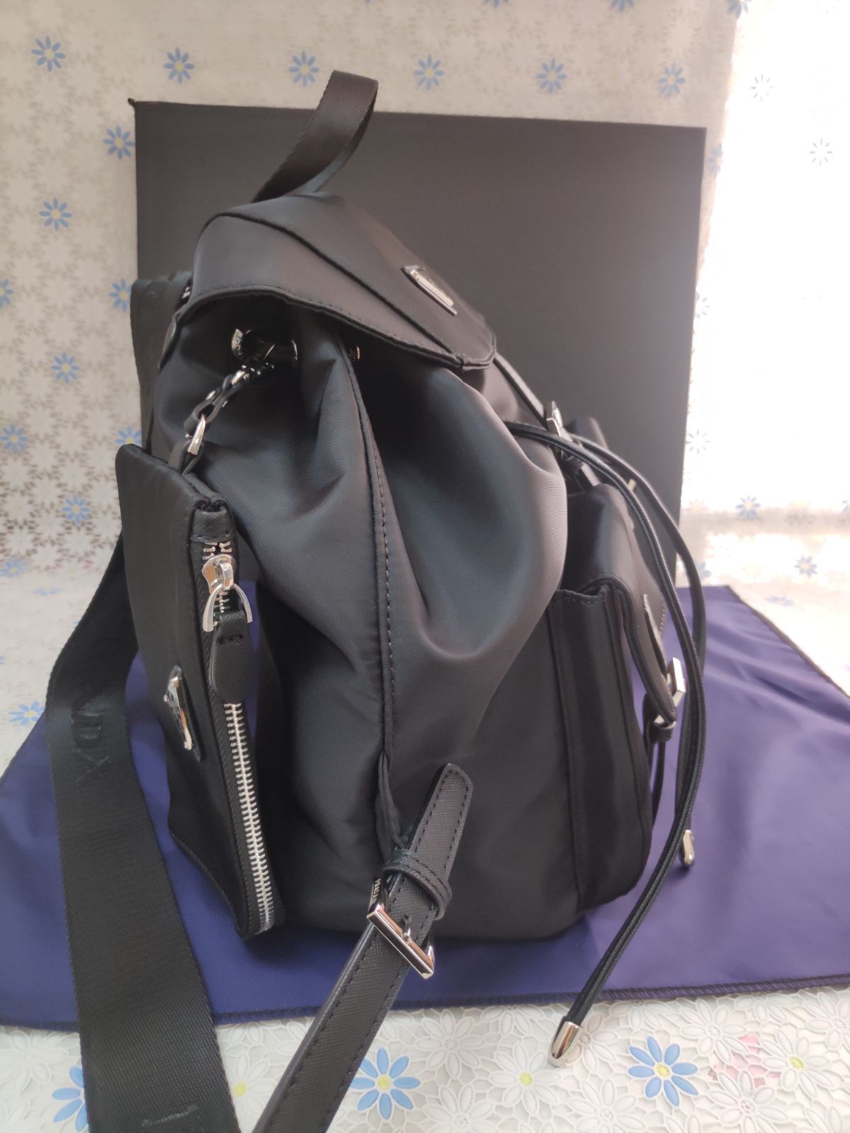 PRADA*ミニポーチ付きトライアングルロゴナイロンリュックサック PRADA*ミニポーチ付きトライアングルロゴナイロンリュックサック