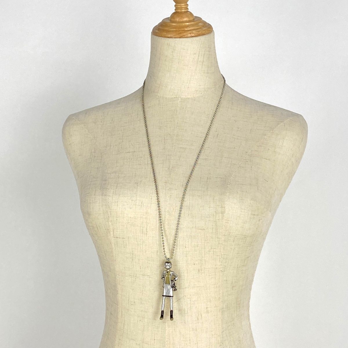 シャネル 1992 ヴィンテージ マドモアゼル ロングネックレス レディース シャネル 1992 ヴィンテージ マドモアゼル ロングネックレス