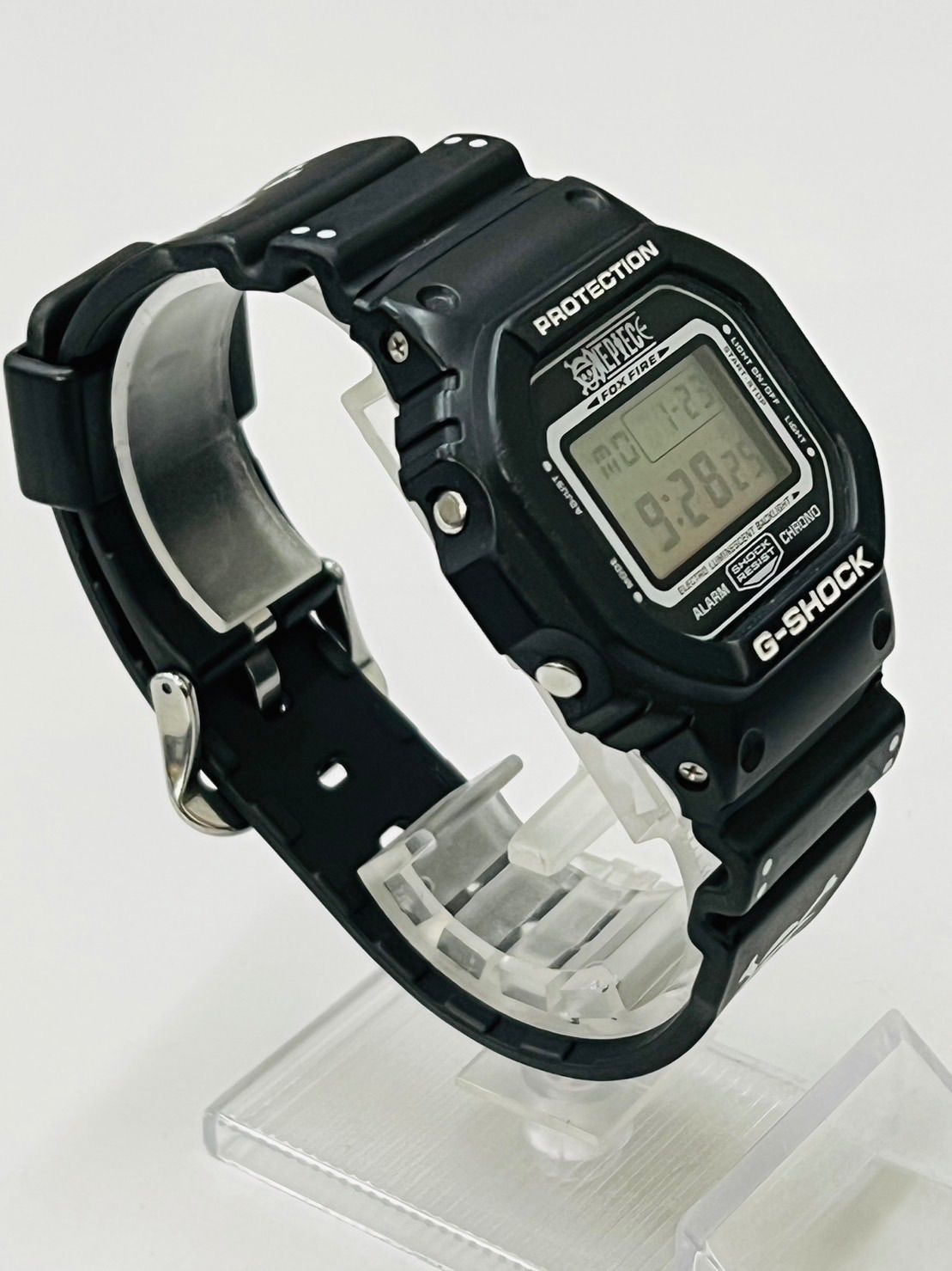 G-SHOCK ONE PIECE ワンピース 麦わらの一味 DW-5600VT-