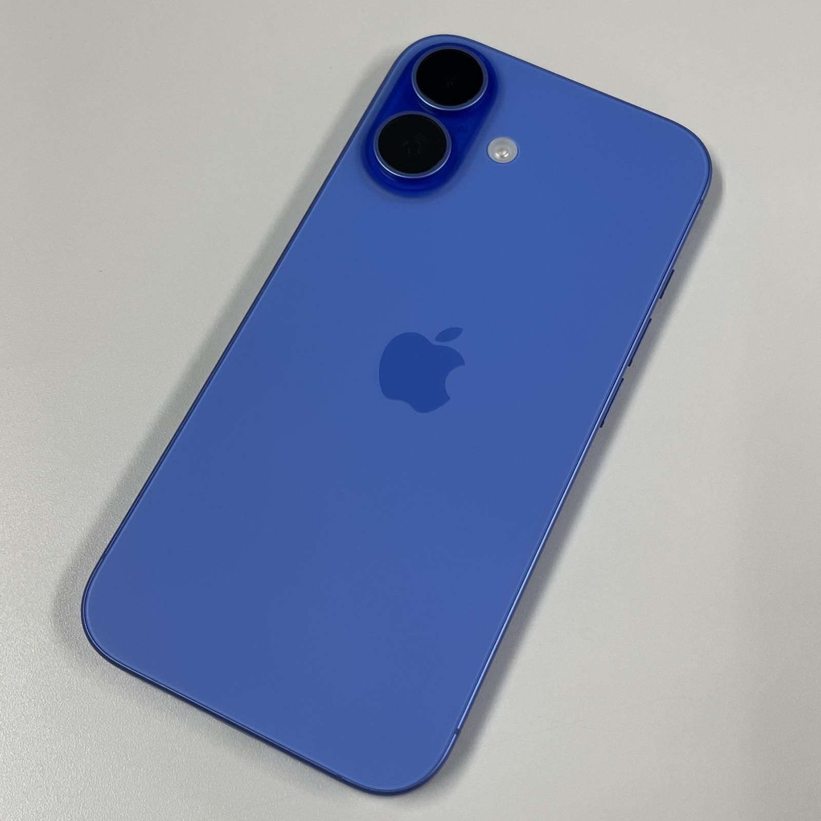 SIMフリー iPhone 16 128GB ウルトラマリン Apple 【公式通販】