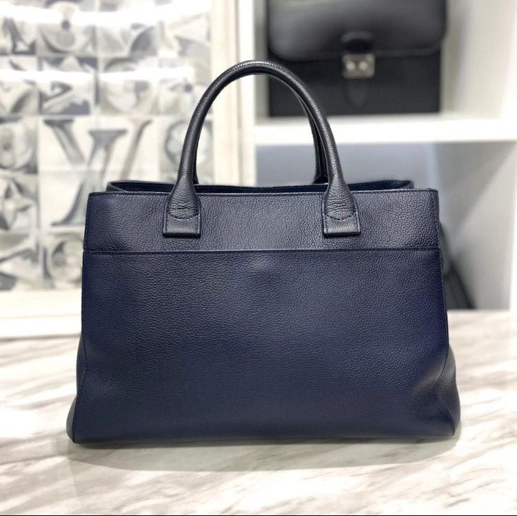 美品☆ シャネル ネオエグゼクティブトート キャビア ネイビー 23番台