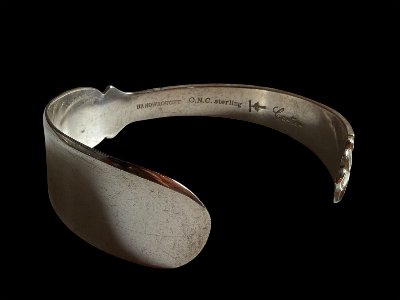 ブレスレット カフ