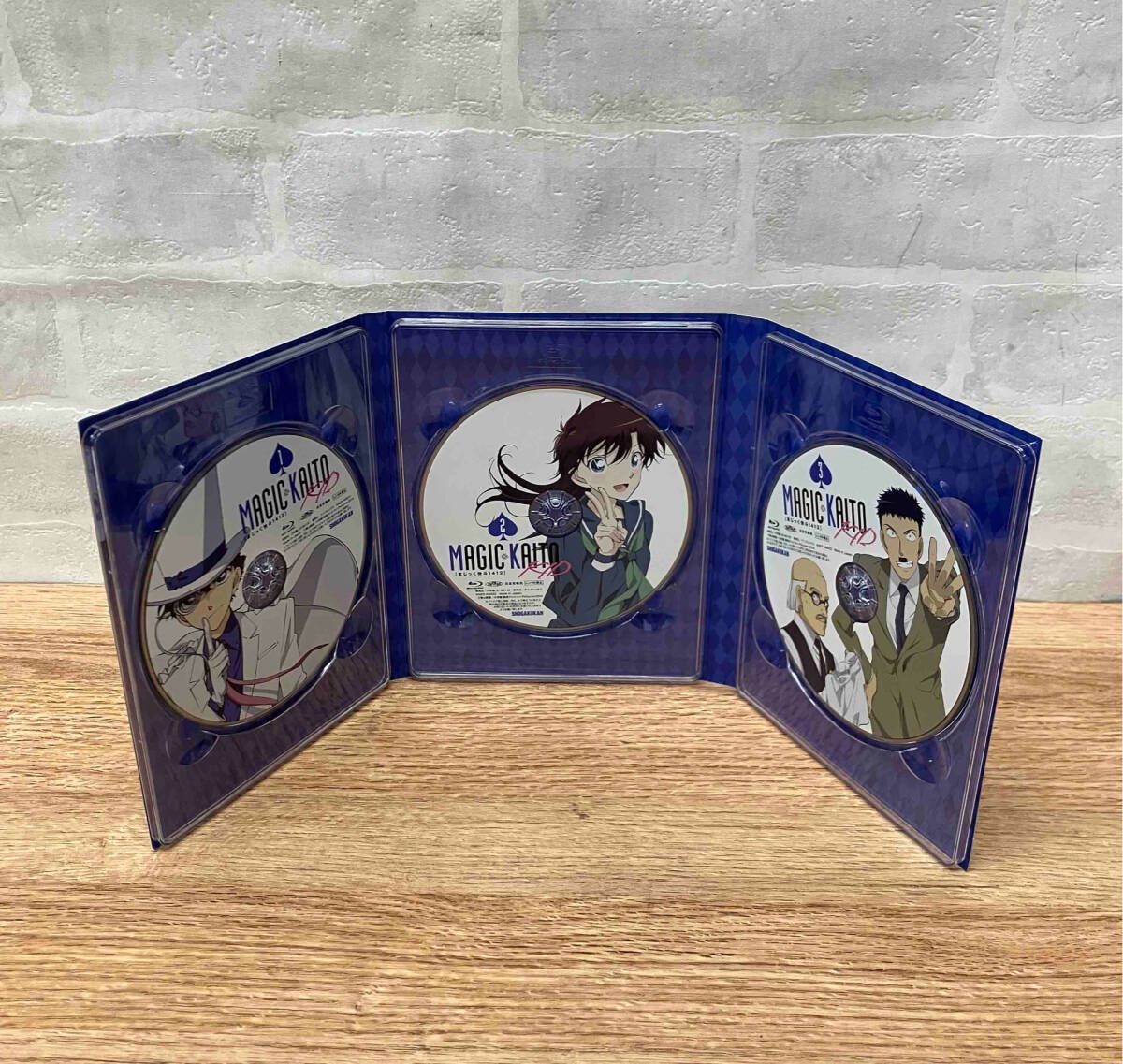 まじっく快斗1412 Blu-rayBOX vol.1 Amazon.co.jp: まじっく快斗 1412 Blu-ray Disc BOX Vol.1～2 全