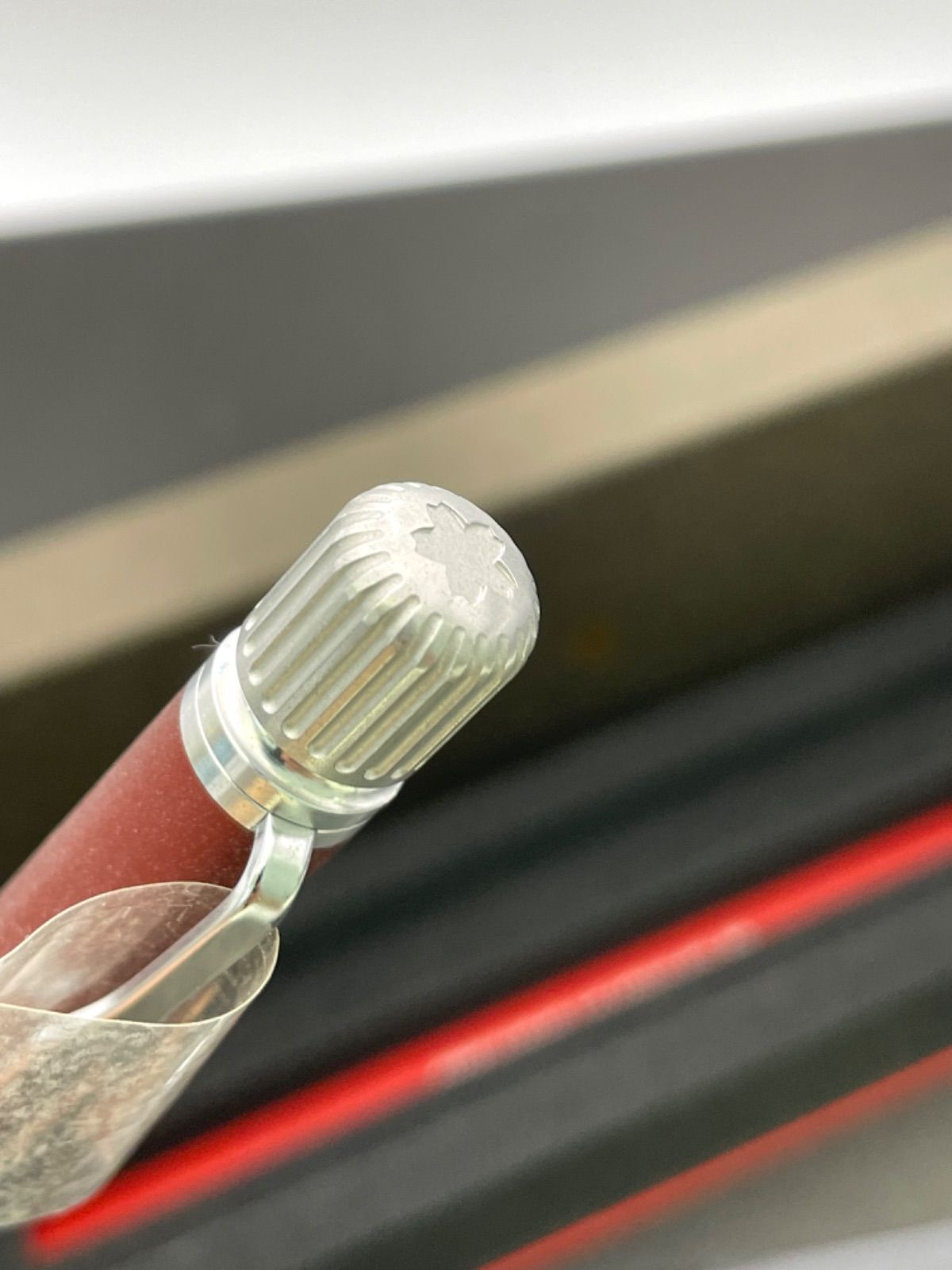 SAKURA ボールペン クラフトラボ001 アルミ レッドブラック #猫のペン