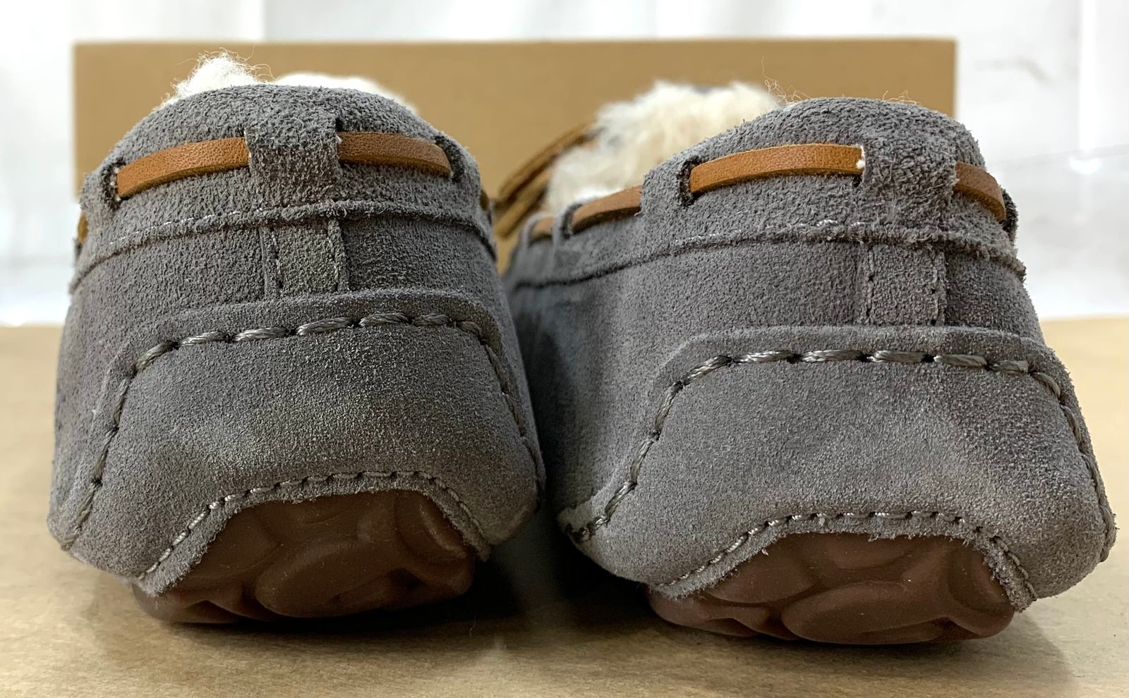 開封済・未使用品】Ugg ダコタ シューズ 23.0cm PEWTER 1107949 - メルカリ