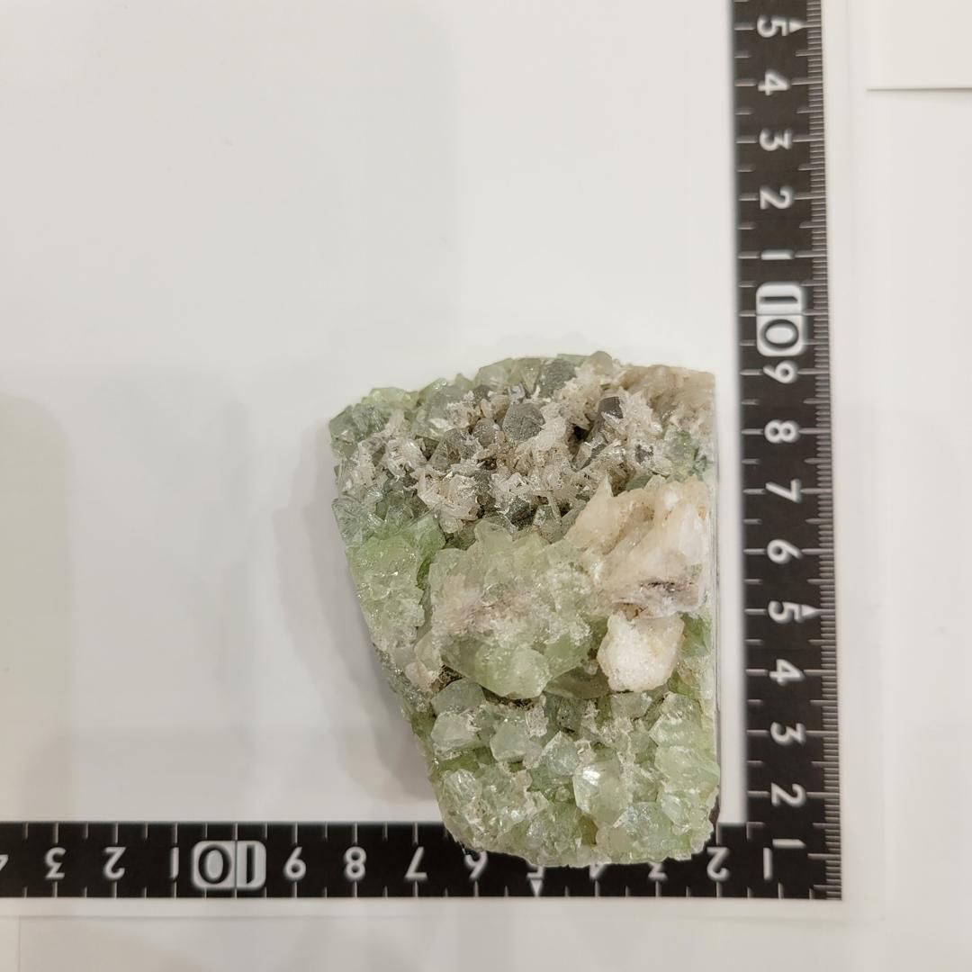 ☆アポフィライト 原石 インド産 魚眼石 天然石 鉱物 パワーストーン