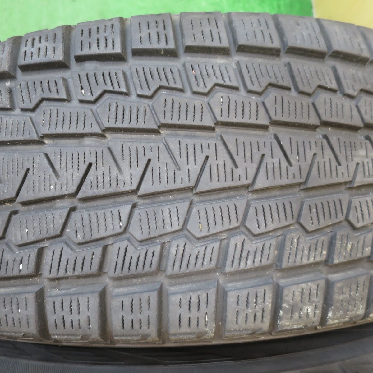 225/65r17 ヨコハマ　2021年製　バリ溝 バリ溝！9.5分☆スタッドレス 225/65R17 ヨコハマ アイスガード
