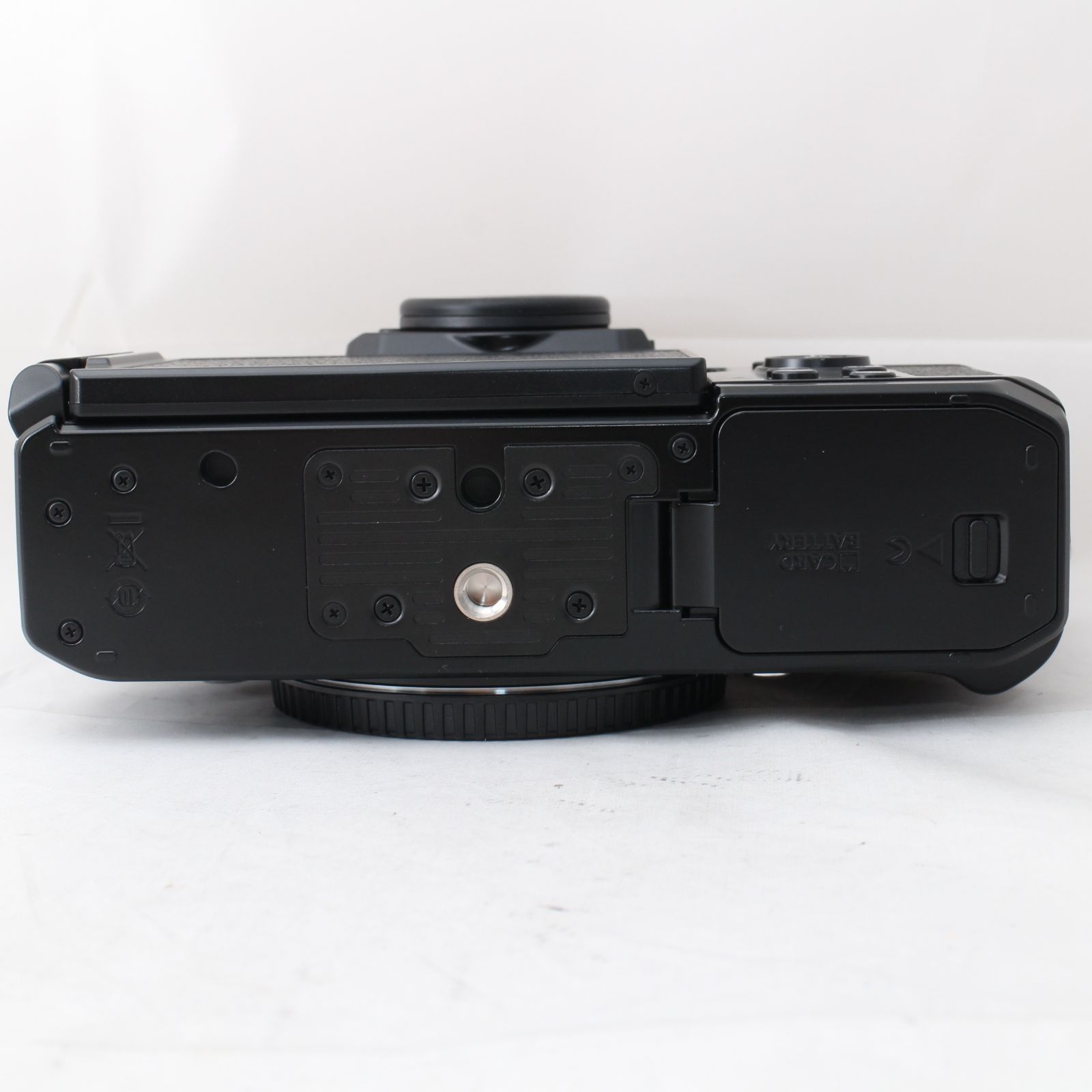 ☆新品級・ショット数252☆ Nikon Zf ボディ ミラーレス一眼 ☆新品級・ショット数252☆ Nikon Zf ボディ ミラーレス一眼