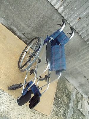 ミキ 自走式車いす