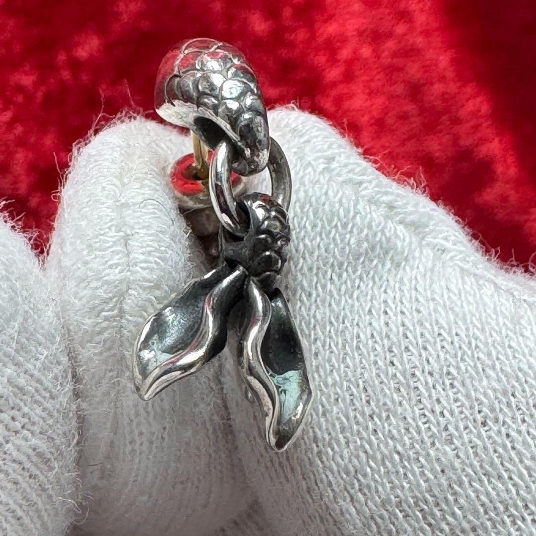 美品ピアス(片耳用) ポスト18K ブラッディマリー/Bloody Mary - メルカリ