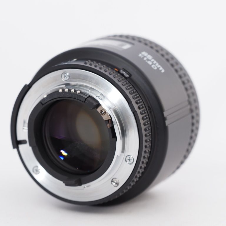 Nikon - Nikon ニコン Ai AF Nikkor 85mm F1.8D Fマウント用 Aiニッコール 交換レンズ 独特の世界観。「Nikon Ai AF Nikkor 85mm F1.8D」の魅力を紹介