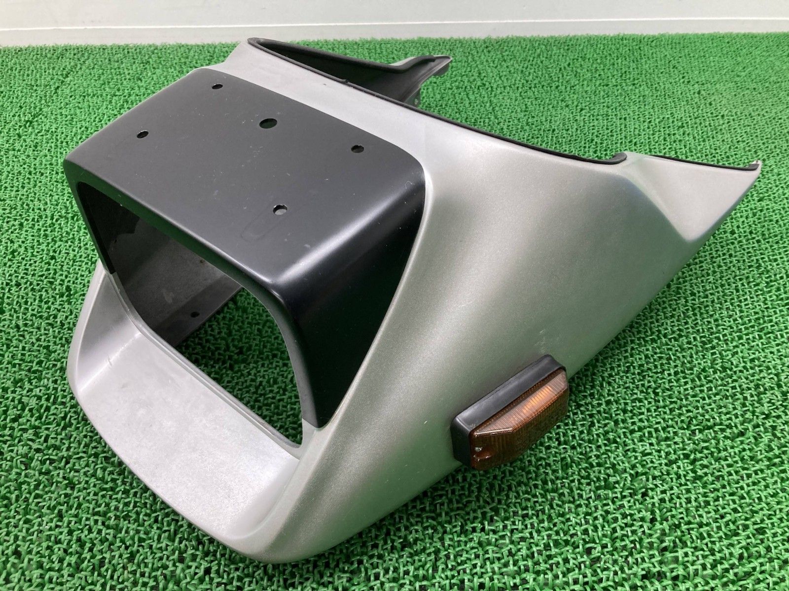 GSX1100Sカタナ アッパーカウル 赤 94411-493 スズキ 純正 バイク 部品 GU76A 刀 KATANA ウインカー加工 当時物 gA